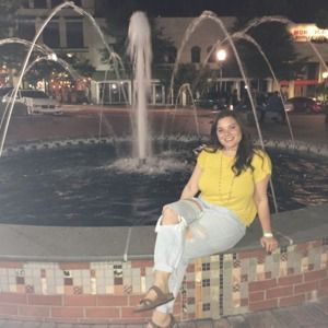 Meet your Posher, Ashlee